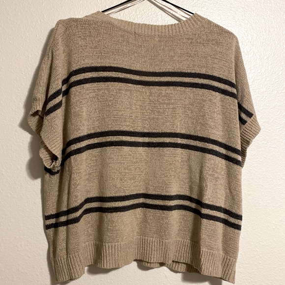 Carly Jean Los Angeles “Rhea” Sweater - Picture 4 of 5